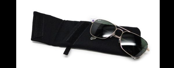 estuche de gafas negro 