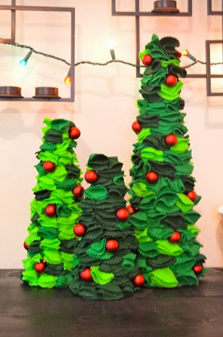 Árbol de navidad de fieltro