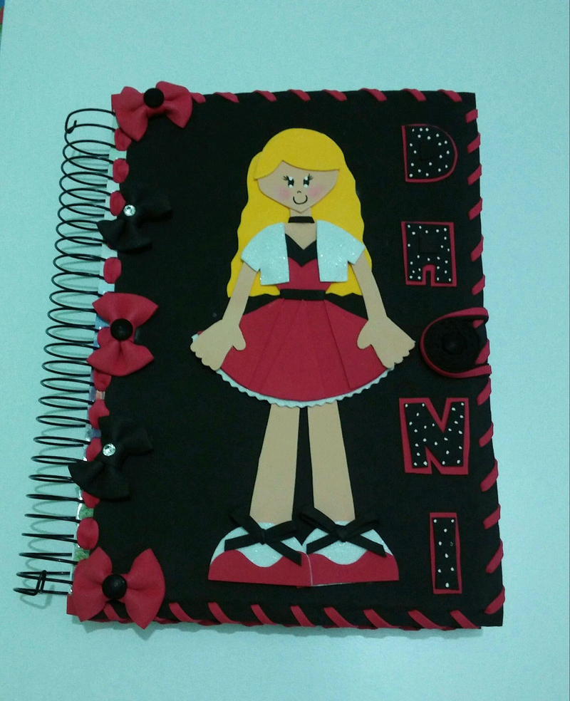 cuaderno con nombre eva