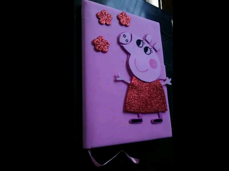 cuaderno con eva de pepa pig