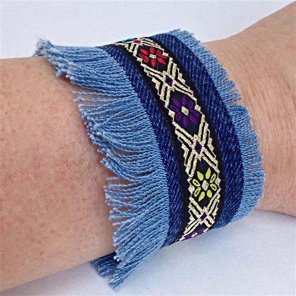 pulsera de tela azul