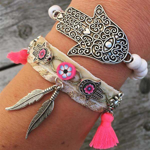 pulsera con tela delicada