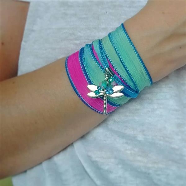 pulsera de tela de raso