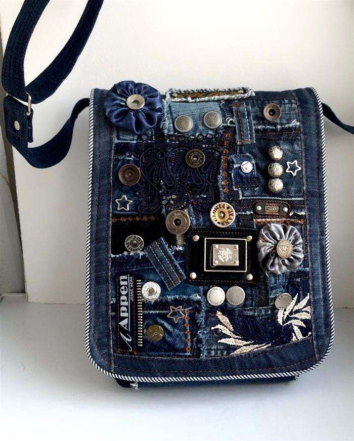 bolsos de jeans bordados