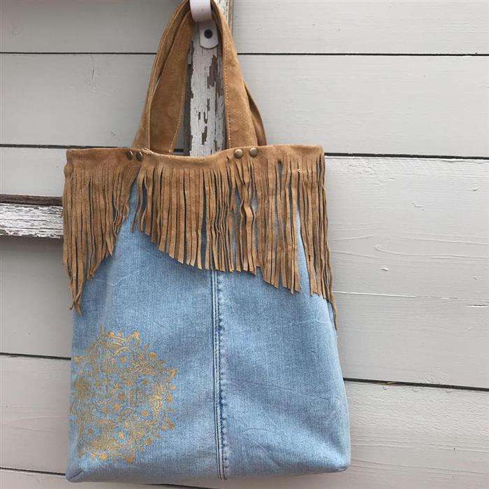 bolso de jeans decorado