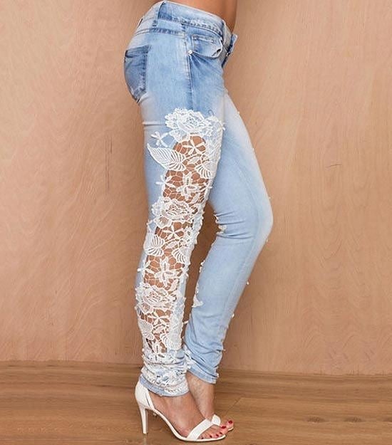 Jeans de mujer con encaje en el lateral