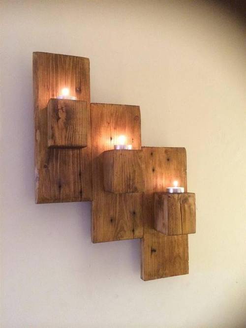 candelabro de pared de madera