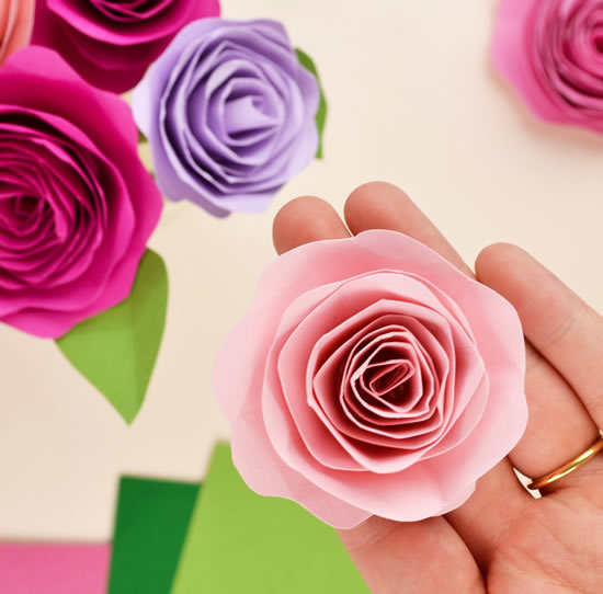 hacer hermosas flores de papel