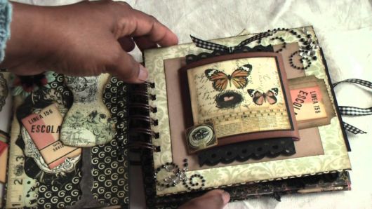 Álbum de recortes vintage con mariposas