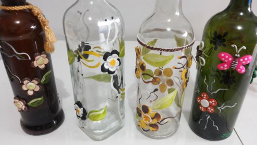 manualidades en botella de vidrio BISCUIT FLORES
